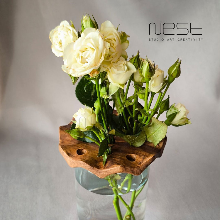 پایه نگهدارنده گل