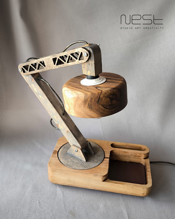 چراغ مطالعه