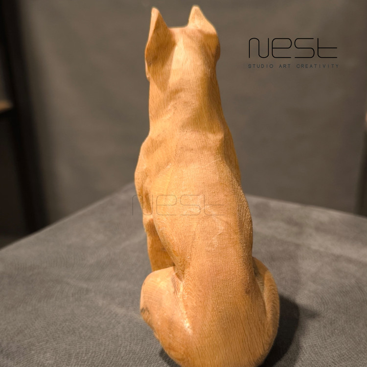مجسمه سگ چوبی نژاد گرگی